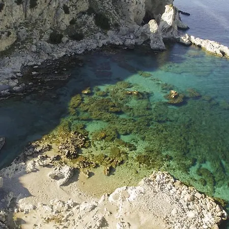 Elias Архангелос